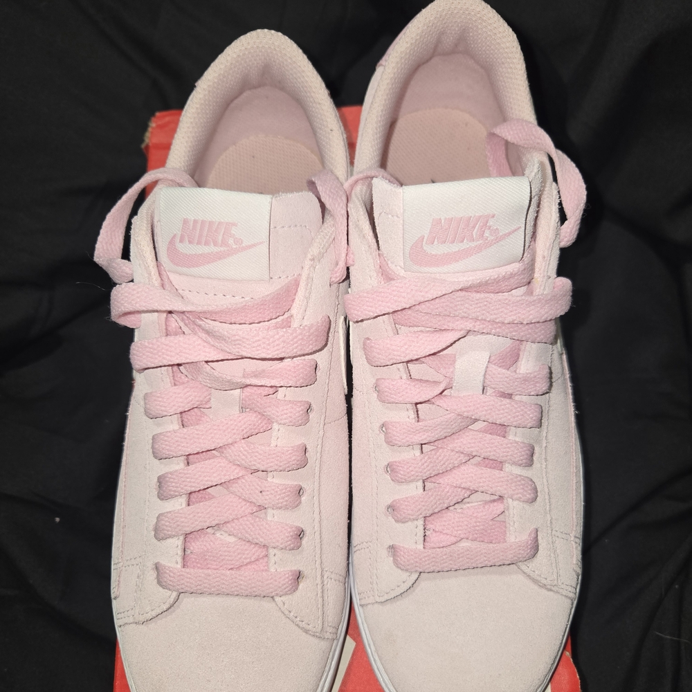Nike Women's Low Blazer Pink Sneakers